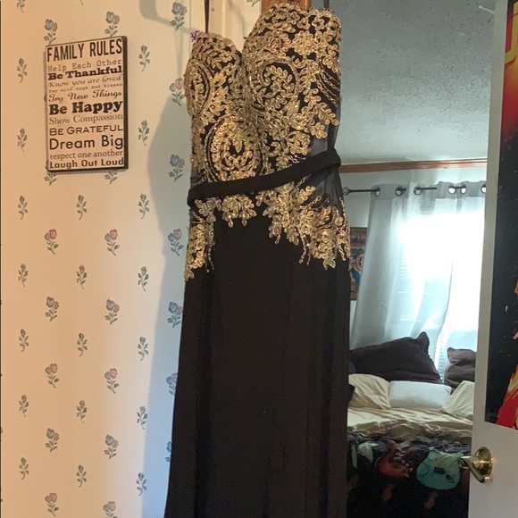 Prom Dress - Picture 3 of 4